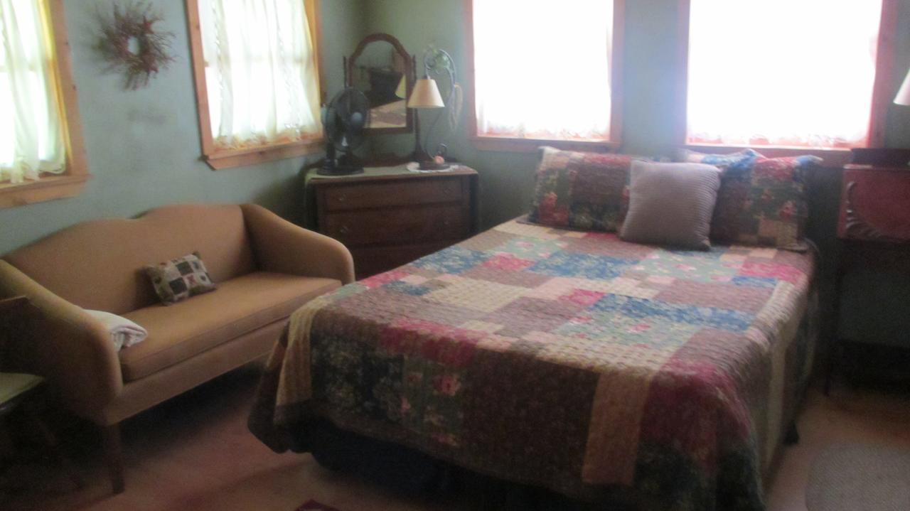 Buffalo Creek Bed And Breakfast Robbinsville Exteriör bild